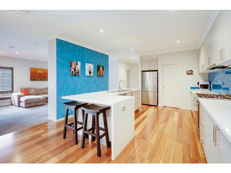 39 Vista Way, South Morang VIC 3752