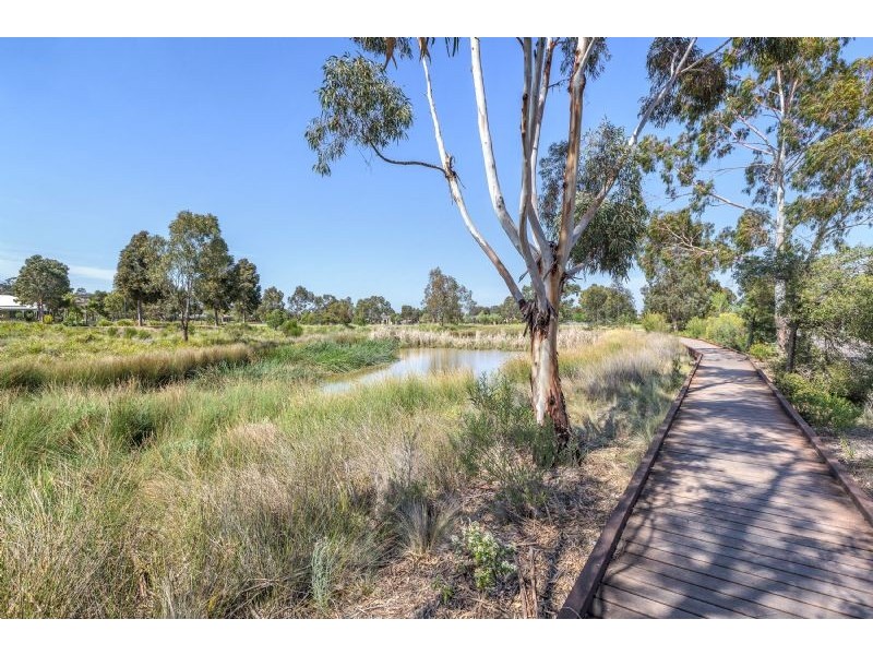 39 Vista Way, South Morang VIC 3752