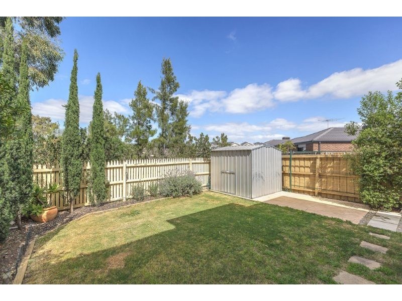 8 Sanderling Avenue, South Morang VIC 3752
