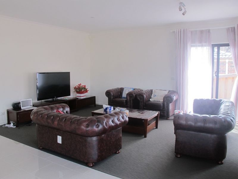 12 Tuross Cres, South Morang VIC 3752