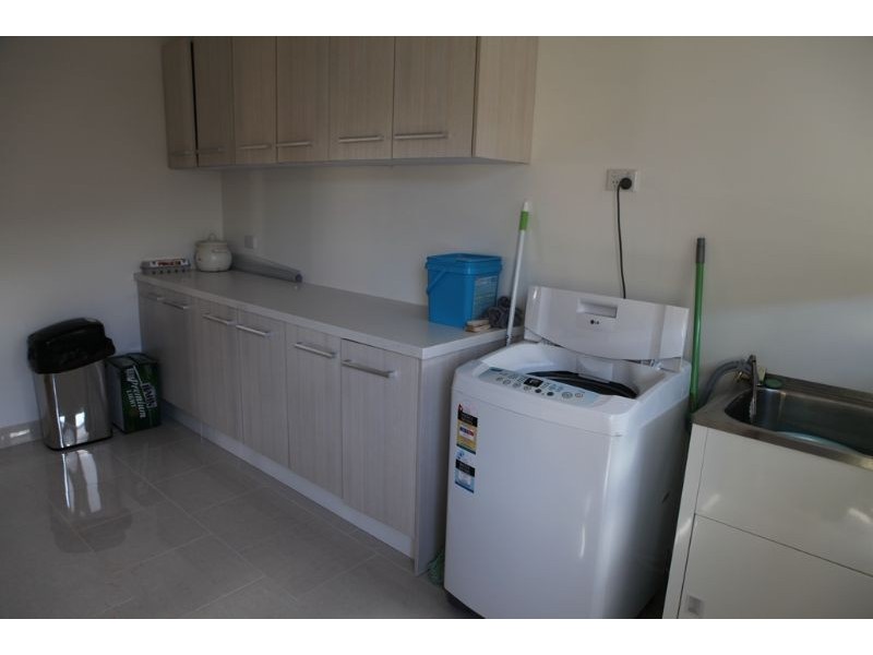 12 Tuross Cres, South Morang VIC 3752