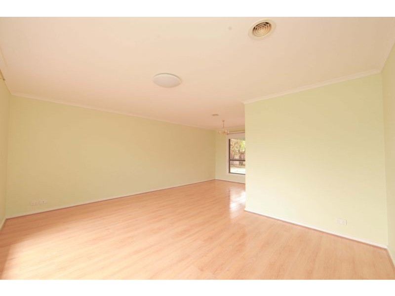 9 Cawley Court, Mill Park VIC 3082