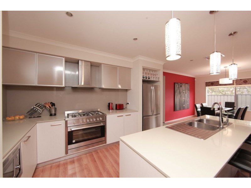 13 Allendale Avenue, Wollert VIC 3750