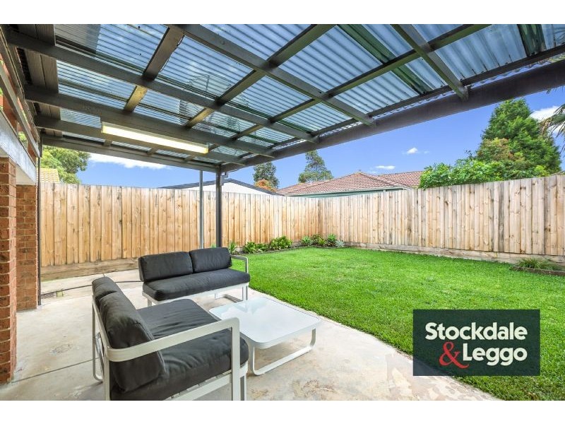 8 Mimosa Road, Mill Park VIC 3082