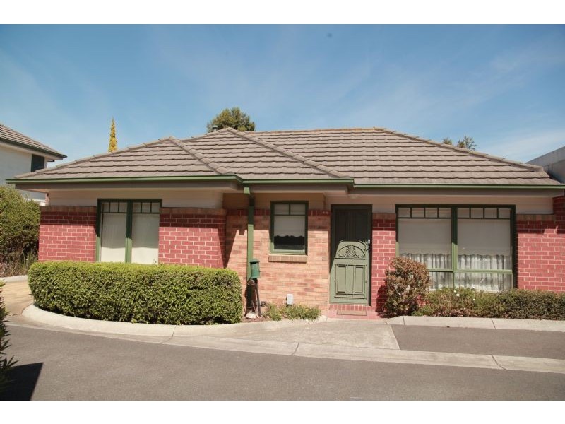 2/30 Young Street, Epping VIC 3076