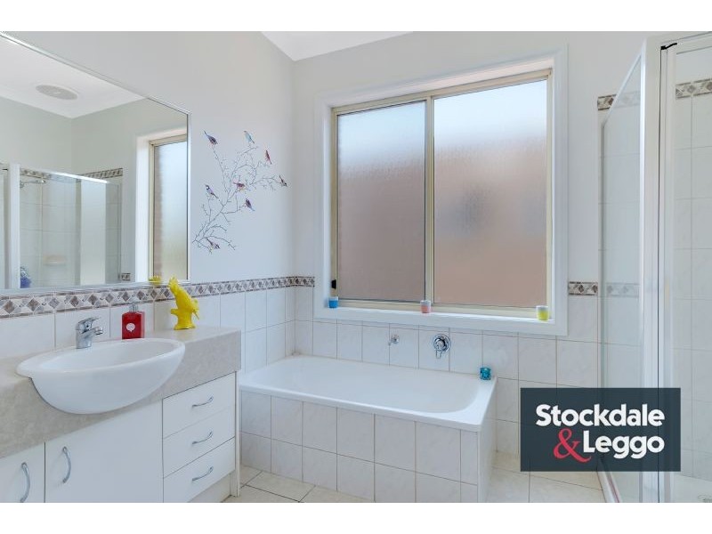 4 Birrali Way, South Morang VIC 3752