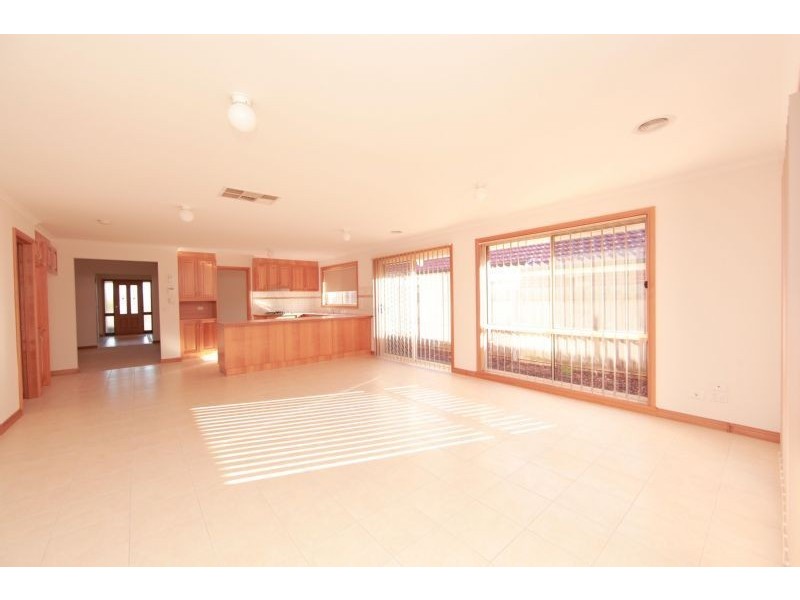 35 Madden drive, South Morang VIC 3752