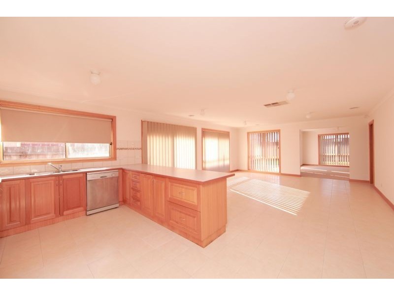 35 Madden drive, South Morang VIC 3752