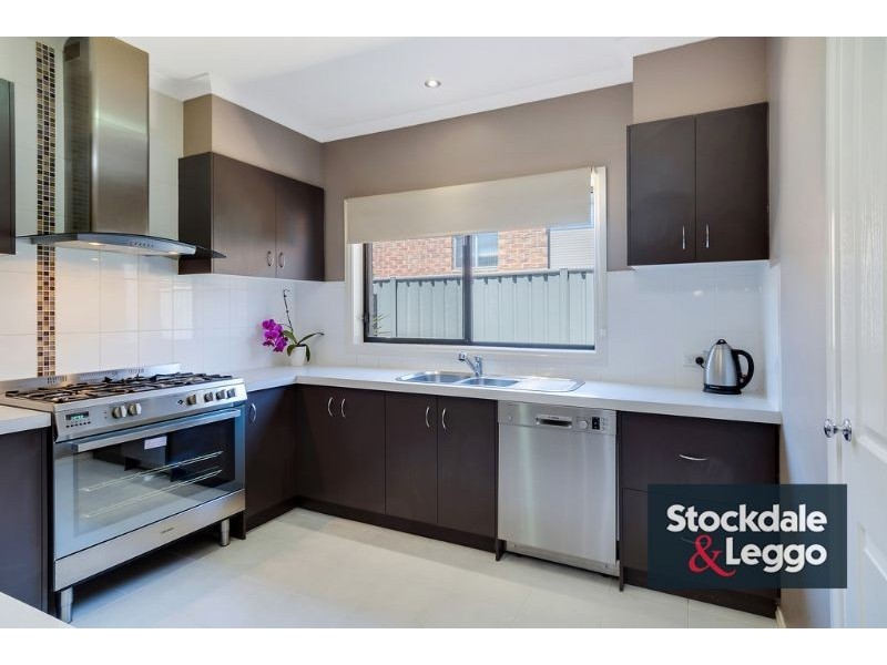 19 Le Page Run, South Morang VIC 3752