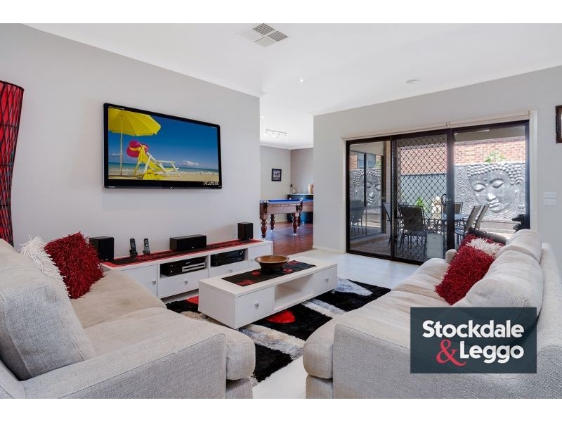 19 Le Page Run, South Morang VIC 3752