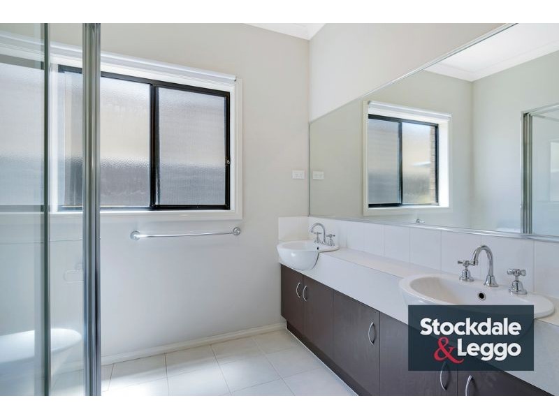 19 Le Page Run, South Morang VIC 3752