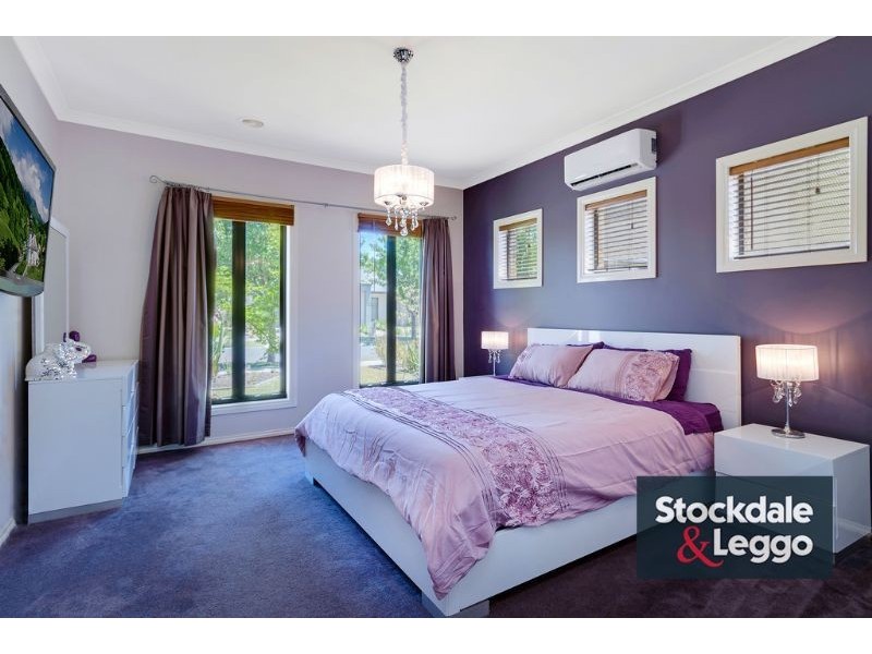 19 Le Page Run, South Morang VIC 3752