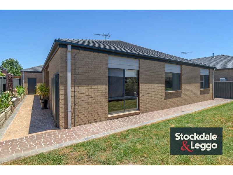 19 Le Page Run, South Morang VIC 3752
