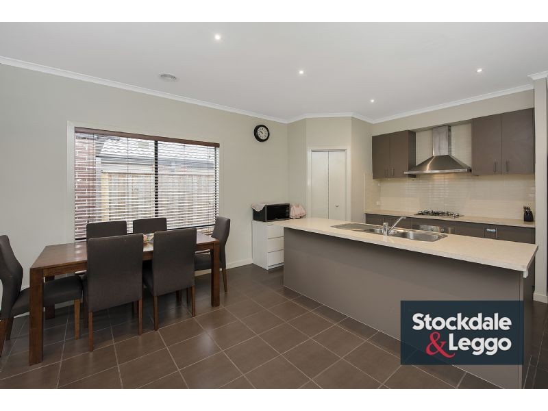 22 Manley St, Epping VIC 3076