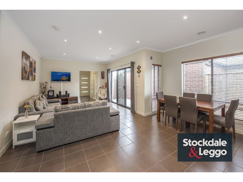 22 Manley St, Epping VIC 3076