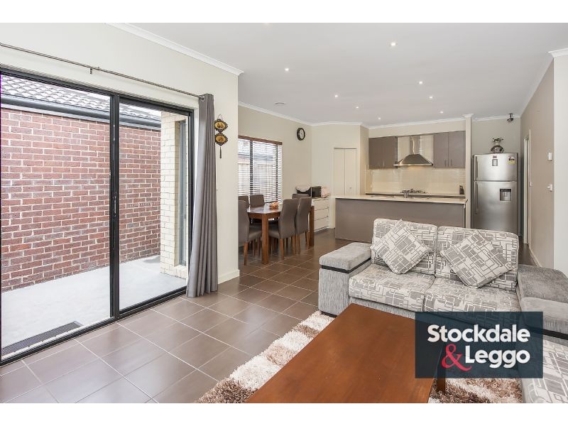 22 Manley St, Epping VIC 3076