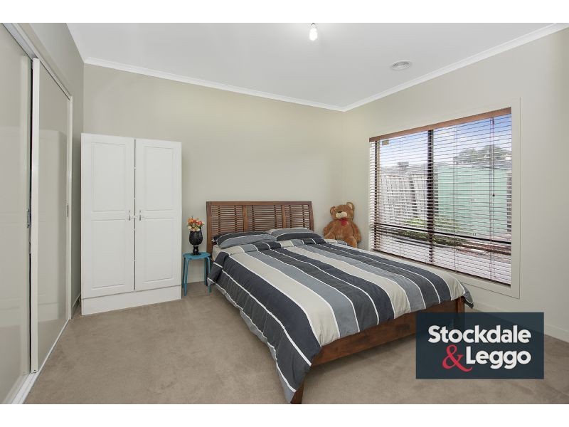 22 Manley St, Epping VIC 3076