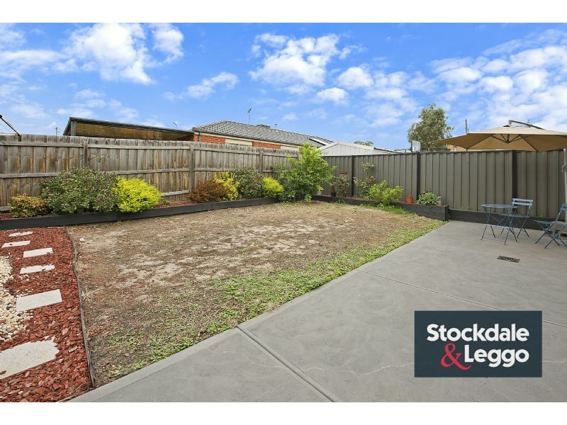 22 Manley St, Epping VIC 3076