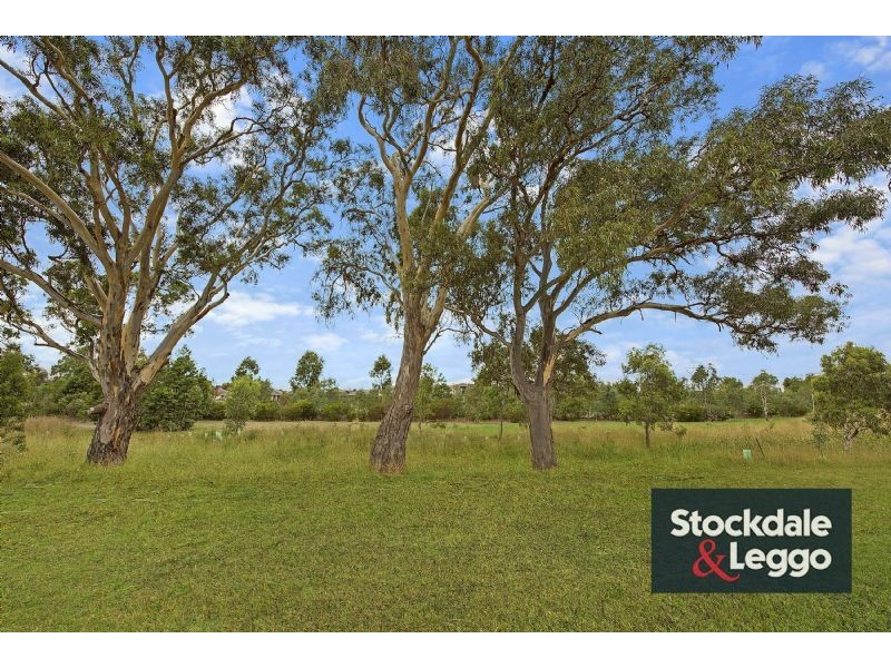 22 Manley St, Epping VIC 3076