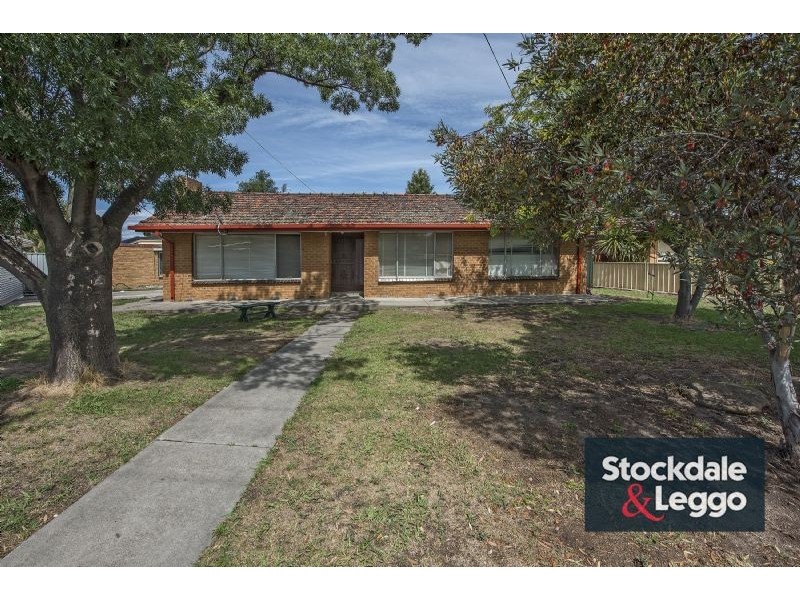 13 Kiama Drive, Lalor VIC 3075