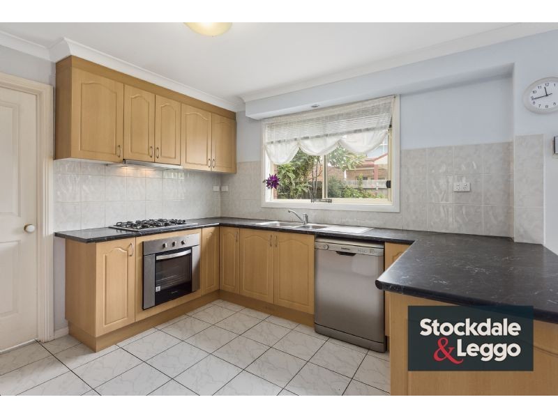 9 Nouvelle Grove, South Morang VIC 3752