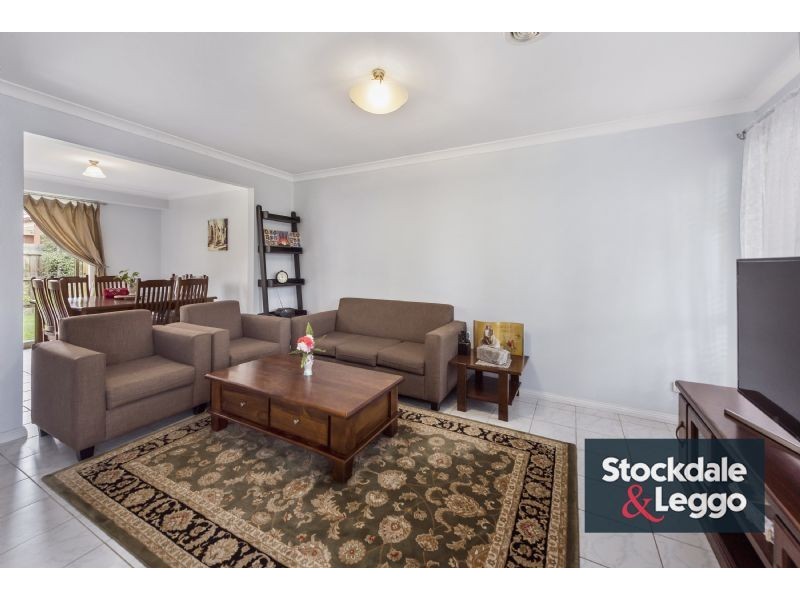 9 Nouvelle Grove, South Morang VIC 3752