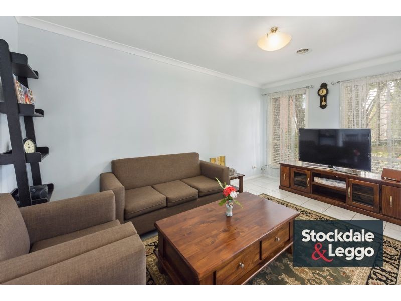 9 Nouvelle Grove, South Morang VIC 3752