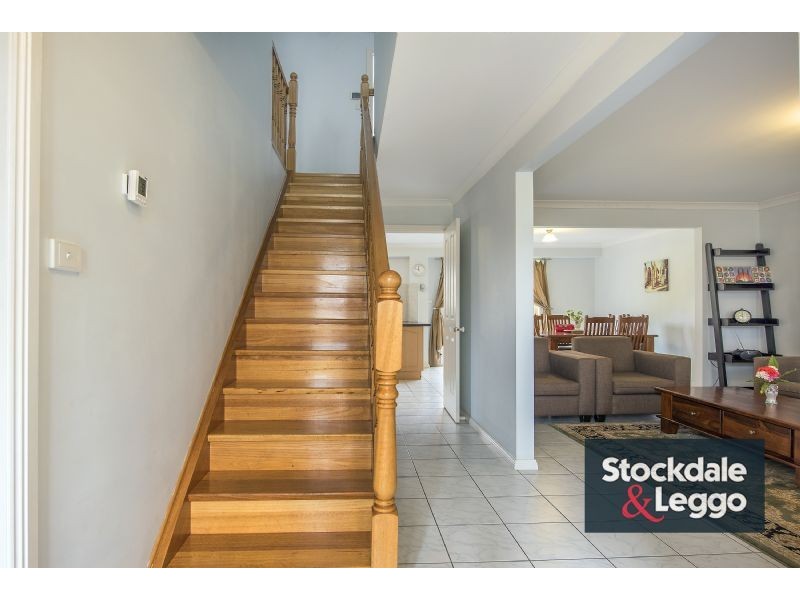 9 Nouvelle Grove, South Morang VIC 3752