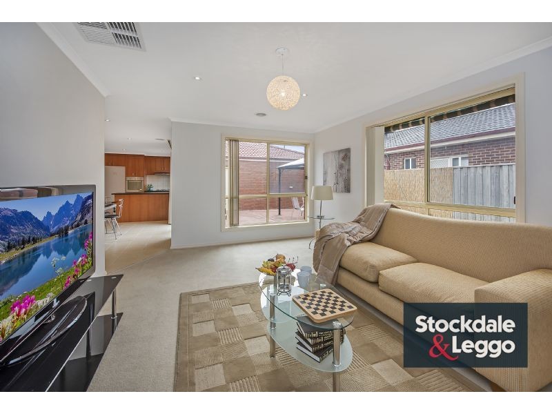 30 Poppy Drive, South Morang VIC 3752