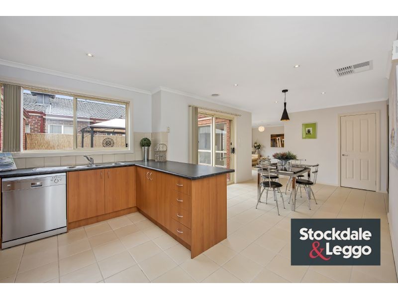 30 Poppy Drive, South Morang VIC 3752