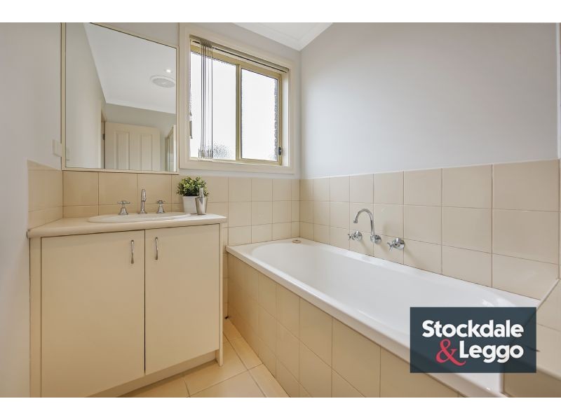 30 Poppy Drive, South Morang VIC 3752