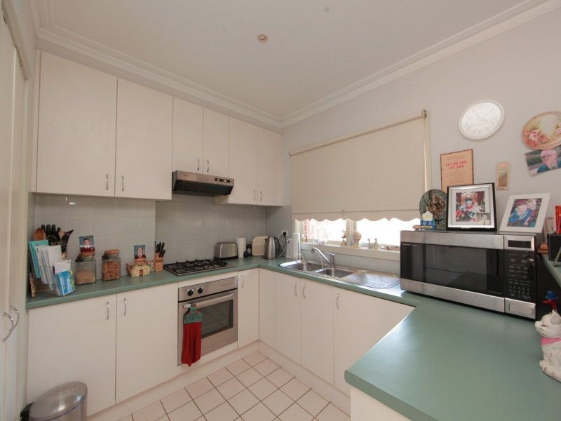 2/30 Young Street, Epping VIC 3076