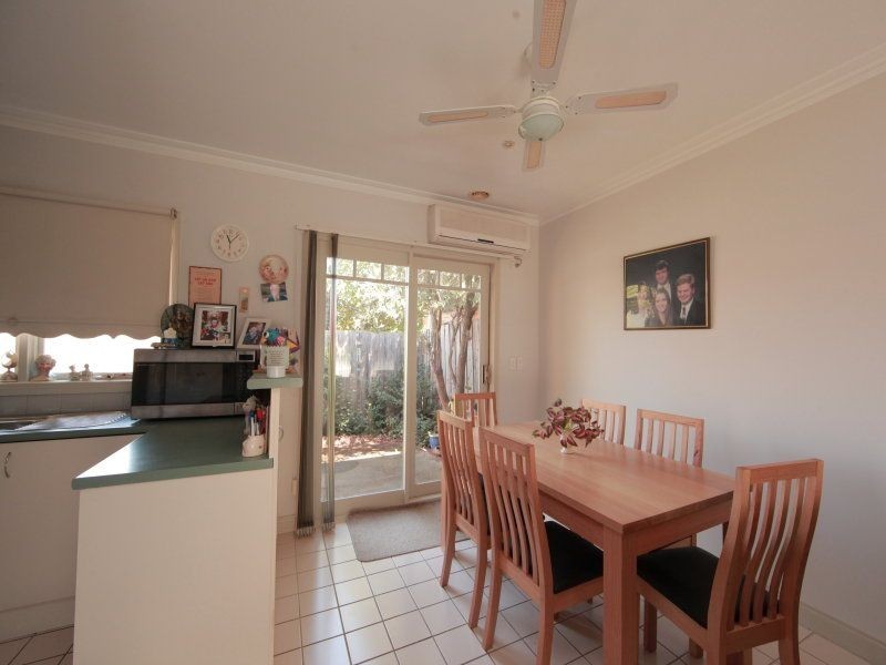2/30 Young Street, Epping VIC 3076