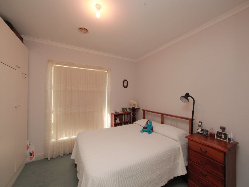 2/30 Young Street, Epping VIC 3076