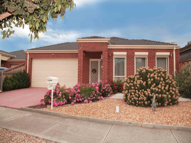 27 Paringa Ave, South Morang VIC 3752