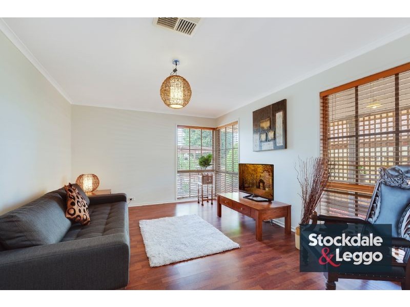 65 Grenda Drive, Mill Park VIC 3082