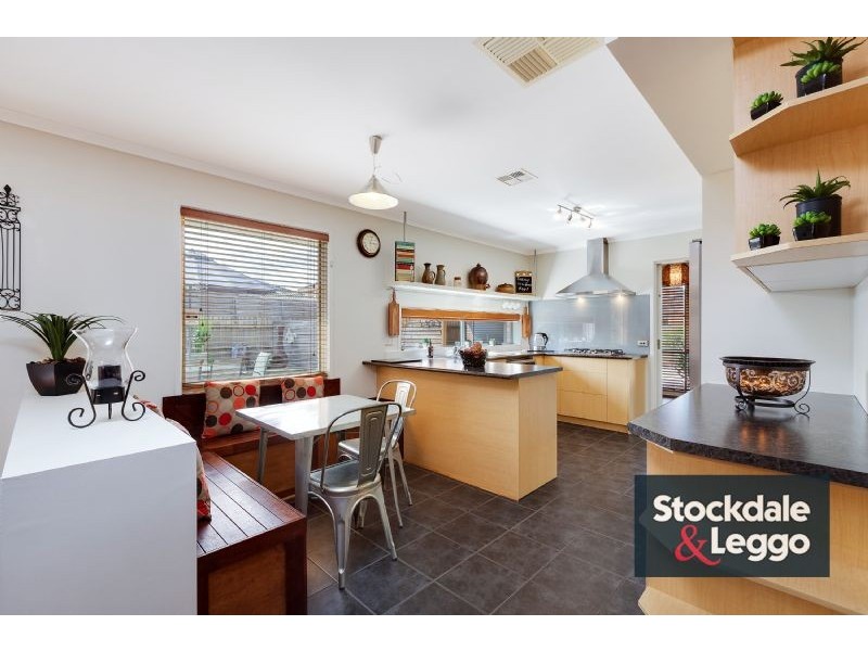 65 Grenda Drive, Mill Park VIC 3082