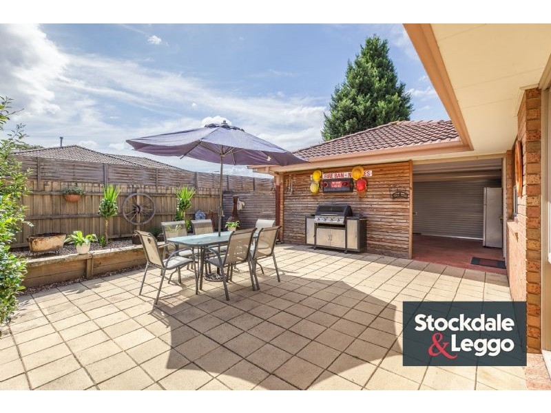 65 Grenda Drive, Mill Park VIC 3082