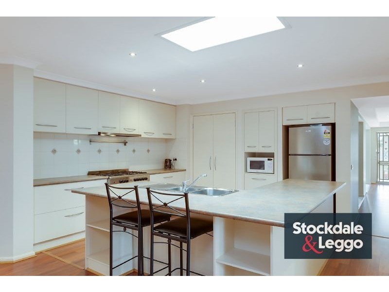 21 Fuschia Grove, South Morang VIC 3752