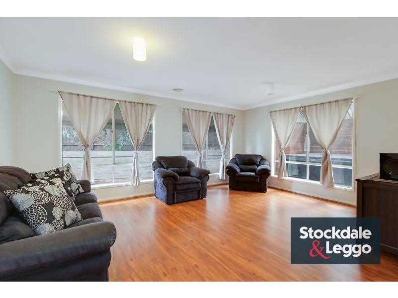 21 Fuschia Grove, South Morang VIC 3752