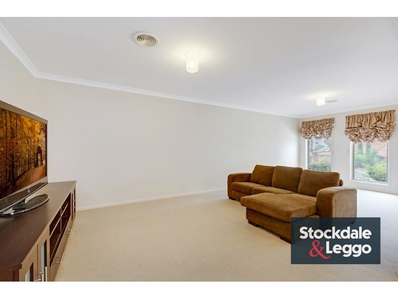 21 Fuschia Grove, South Morang VIC 3752