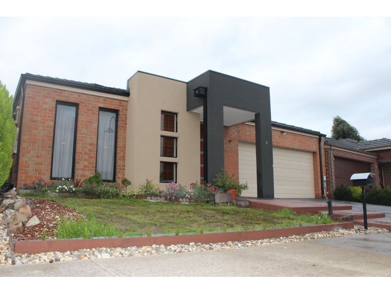 4 Cabarita Crescent, South Morang VIC 3752