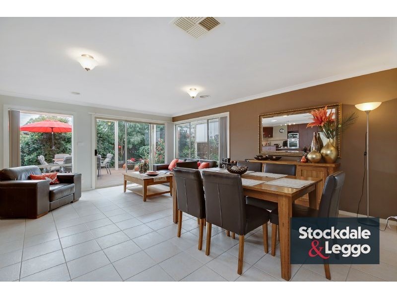 9 Auburn Road, South Morang VIC 3752