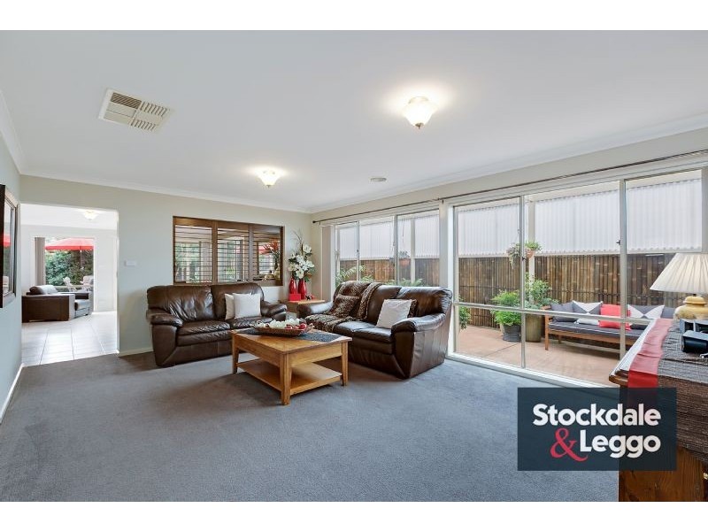 9 Auburn Road, South Morang VIC 3752