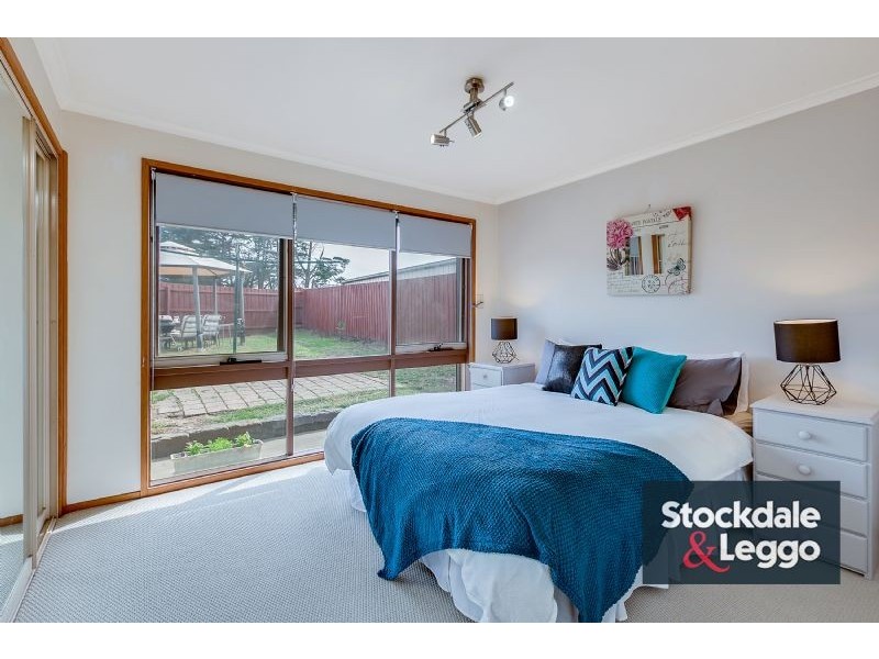 8 Dampier Court, Epping VIC 3076