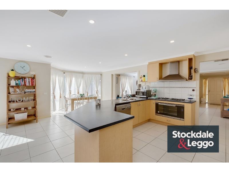 20 Sandpiper Way, South Morang VIC 3752