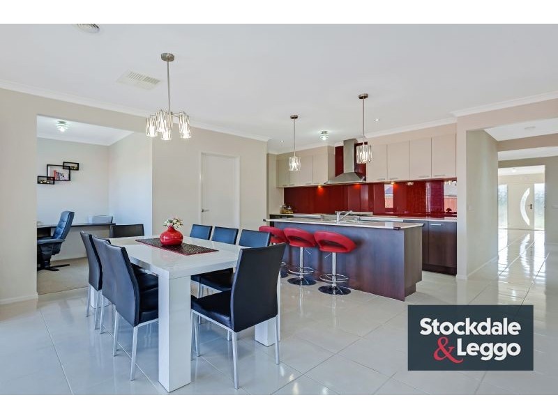 30 Starboard Drive, Doreen VIC 3754