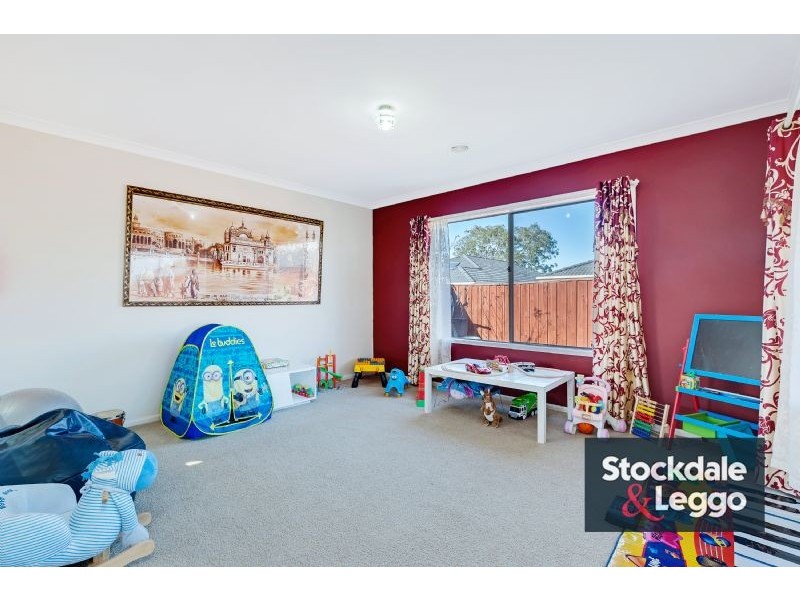 30 Starboard Drive, Doreen VIC 3754