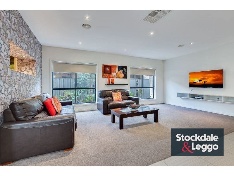 6 Yoemans Drive, Mernda VIC 3754