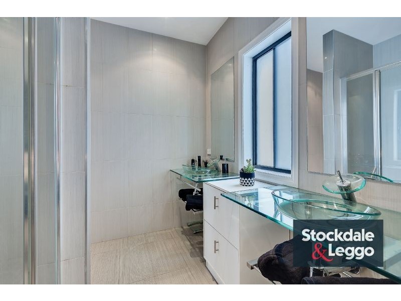 6 Yoemans Drive, Mernda VIC 3754